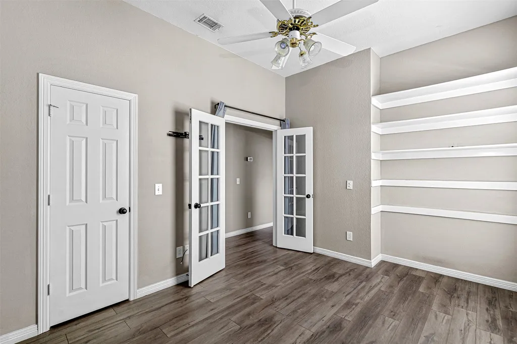 407 Dorcas Lane Arlington TX 76013