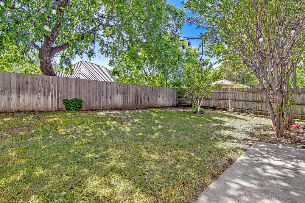 407 Dorcas Lane Arlington TX 76013