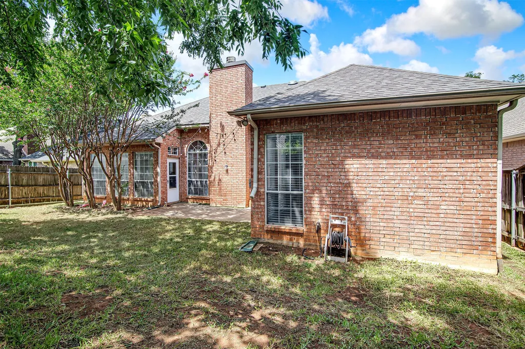 407 Dorcas Lane Arlington TX 76013