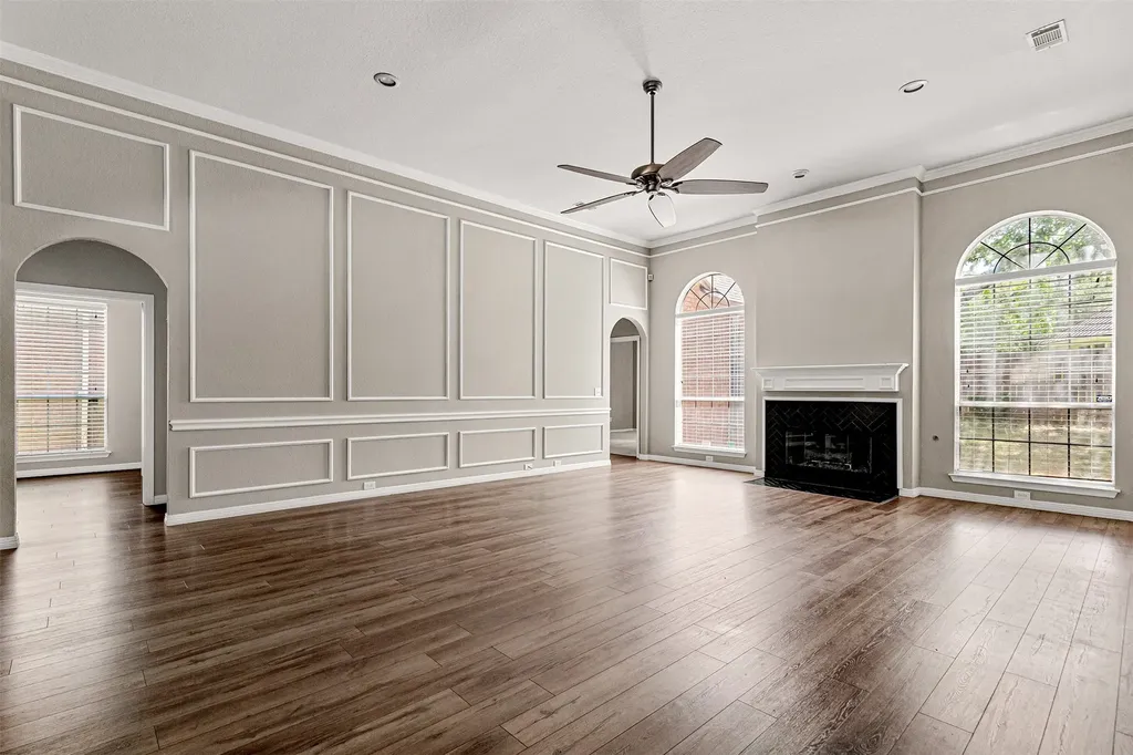 407 Dorcas Lane Arlington TX 76013