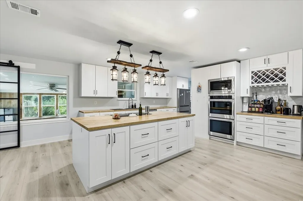3533 Granada Drive Richland Hills TX 76118