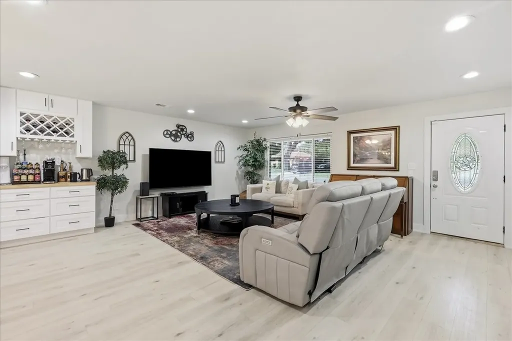 3533 Granada Drive Richland Hills TX 76118
