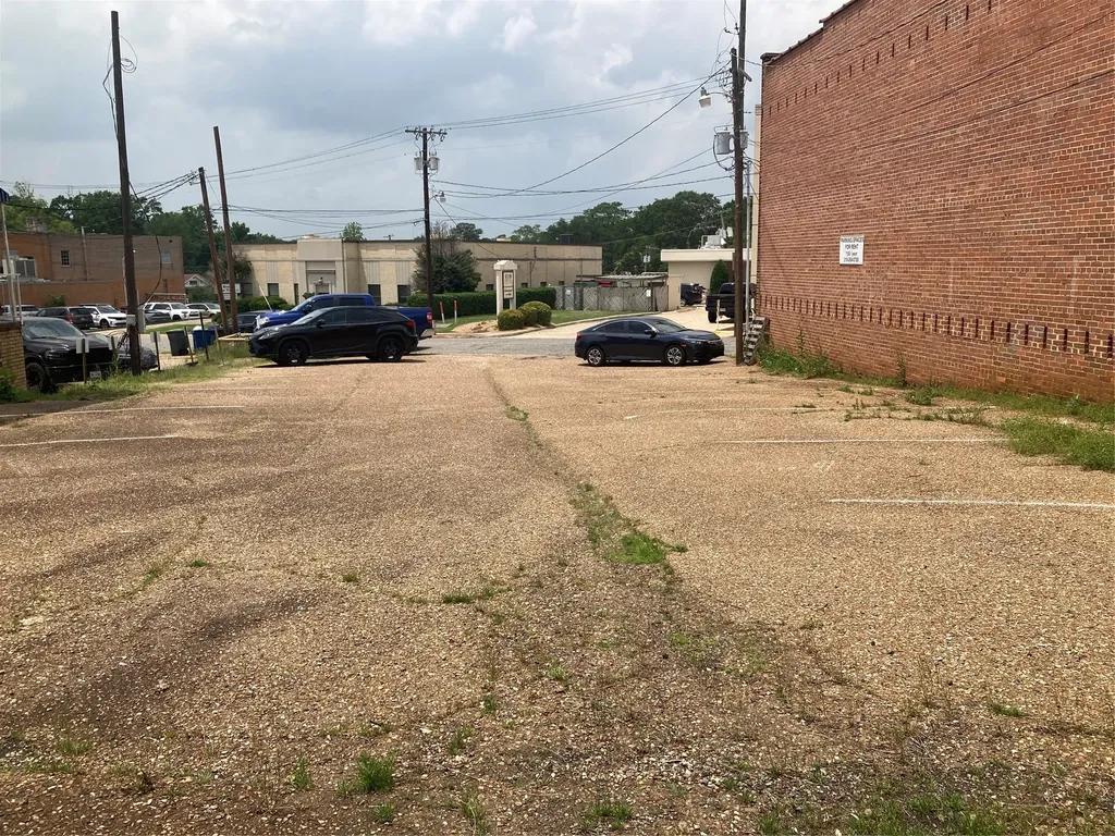 112 N Monroe Street Minden LA 71055