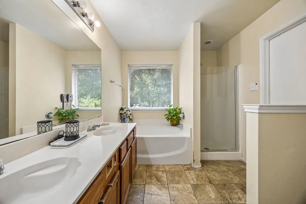 4501 Waterbird Lane Garland TX 75043