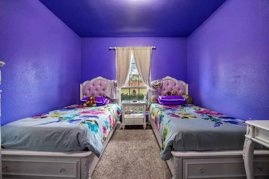 4501 Waterbird Lane Garland TX 75043