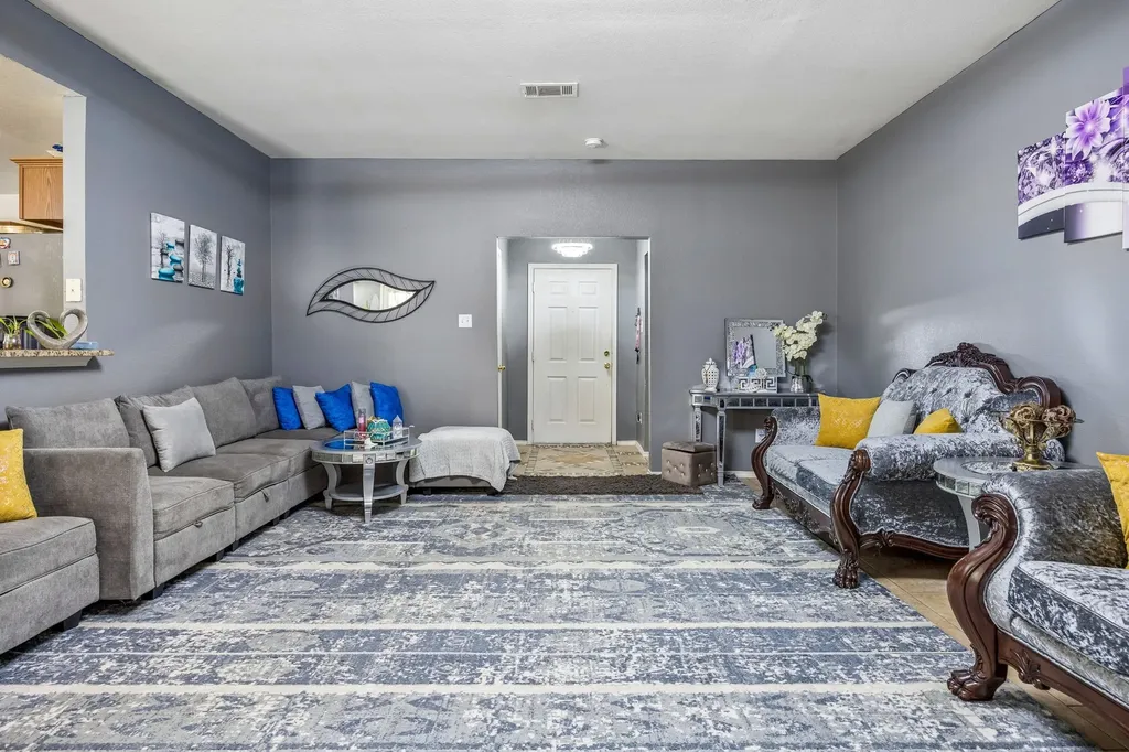 4501 Waterbird Lane Garland TX 75043