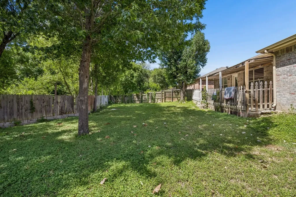 4501 Waterbird Lane Garland TX 75043