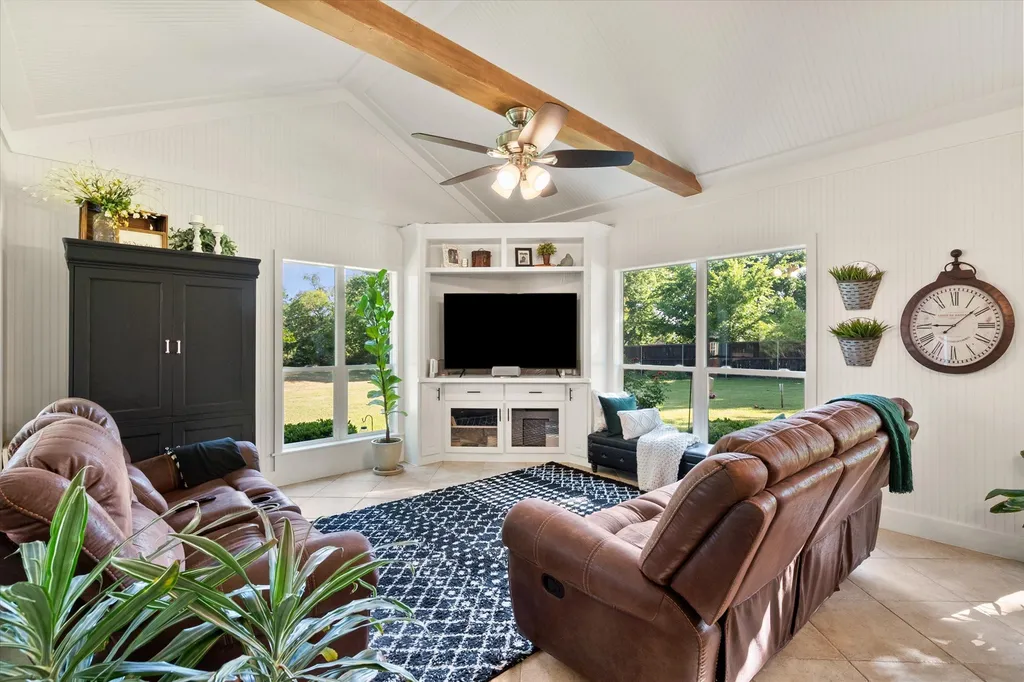 716 Meadow Drive Corsicana TX 75110