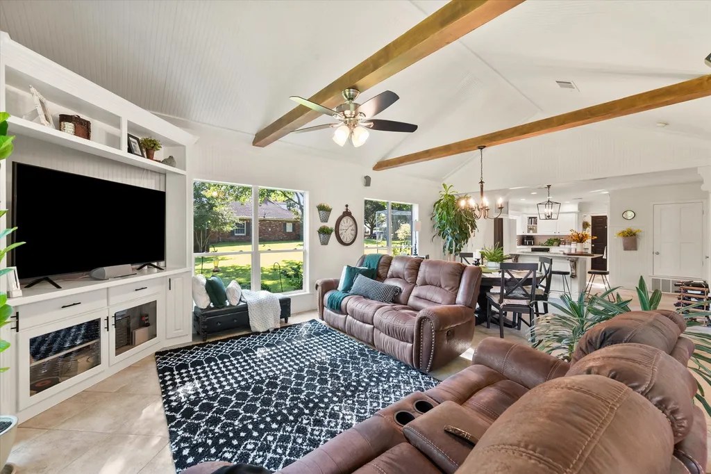 716 Meadow Drive Corsicana TX 75110