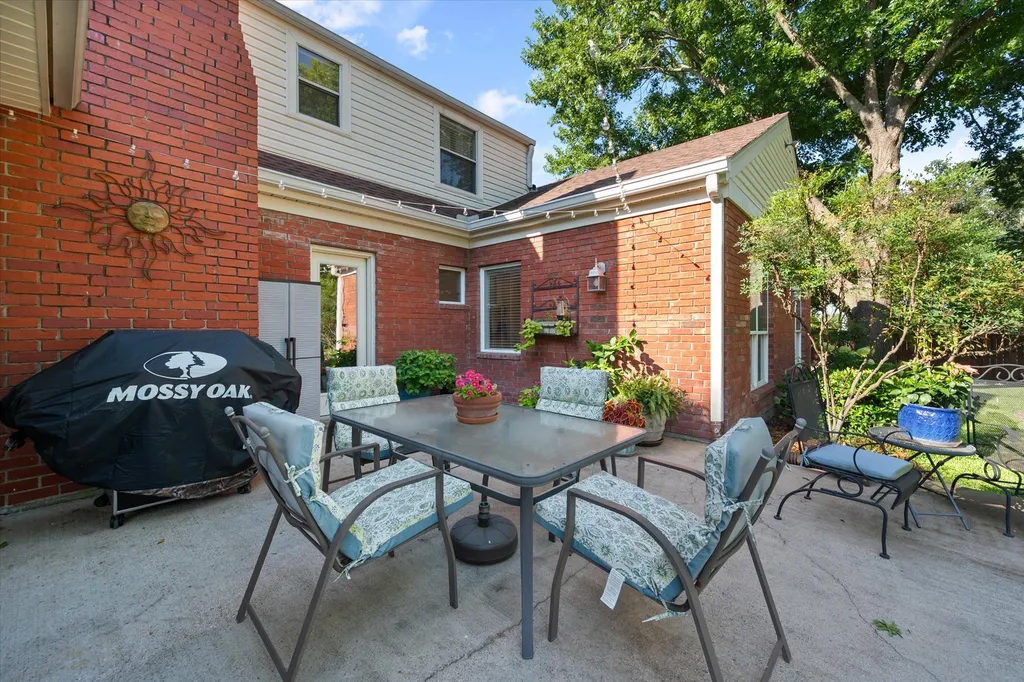 716 Meadow Drive Corsicana TX 75110
