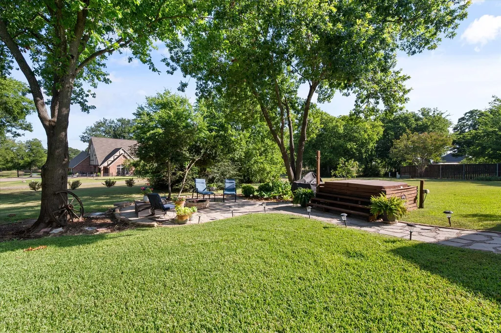 716 Meadow Drive Corsicana TX 75110