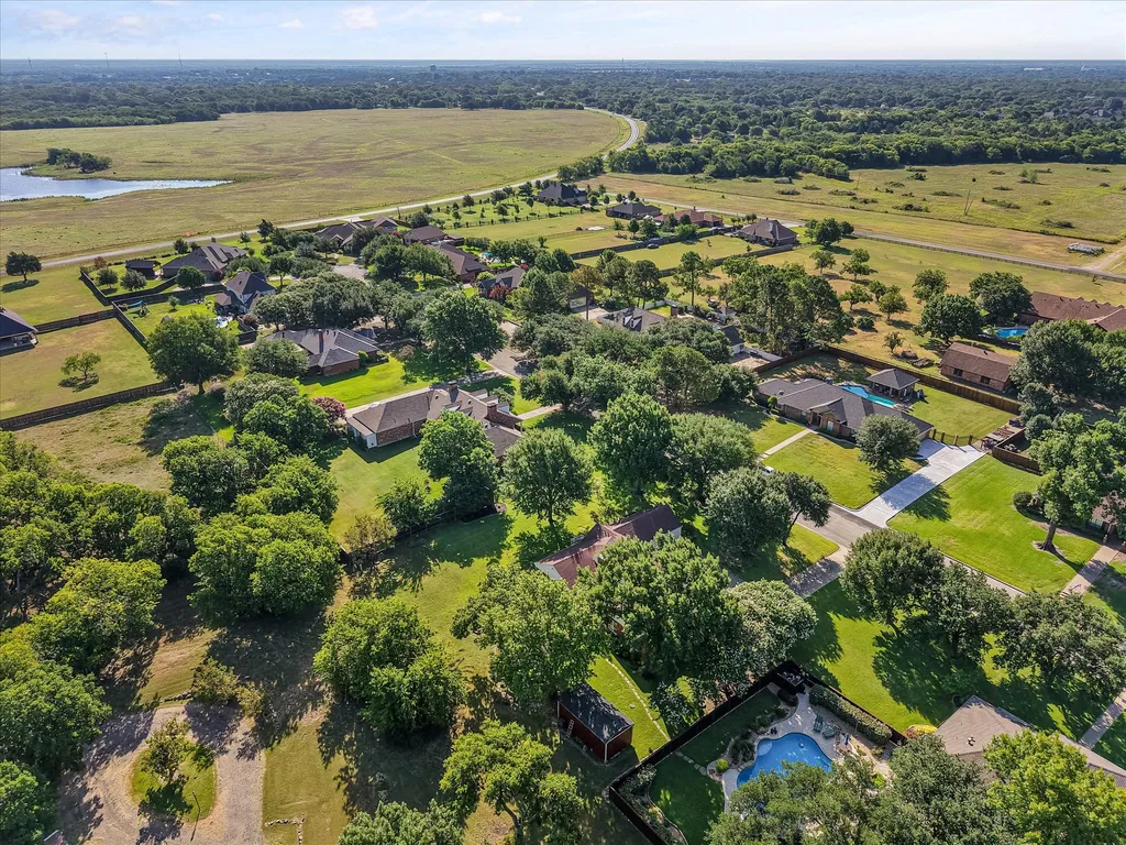 716 Meadow Drive Corsicana TX 75110