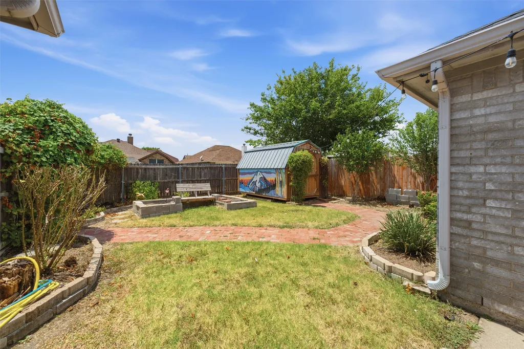 117 Clover Leaf Lane Red Oak TX 75154