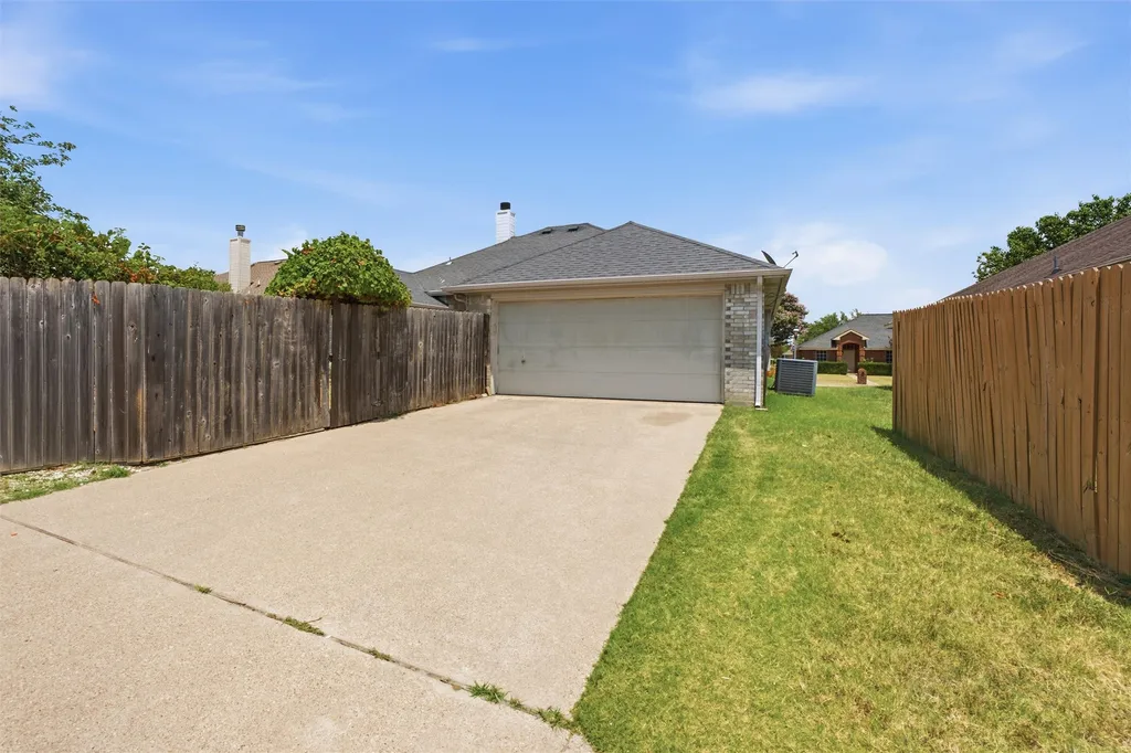 117 Clover Leaf Lane Red Oak TX 75154