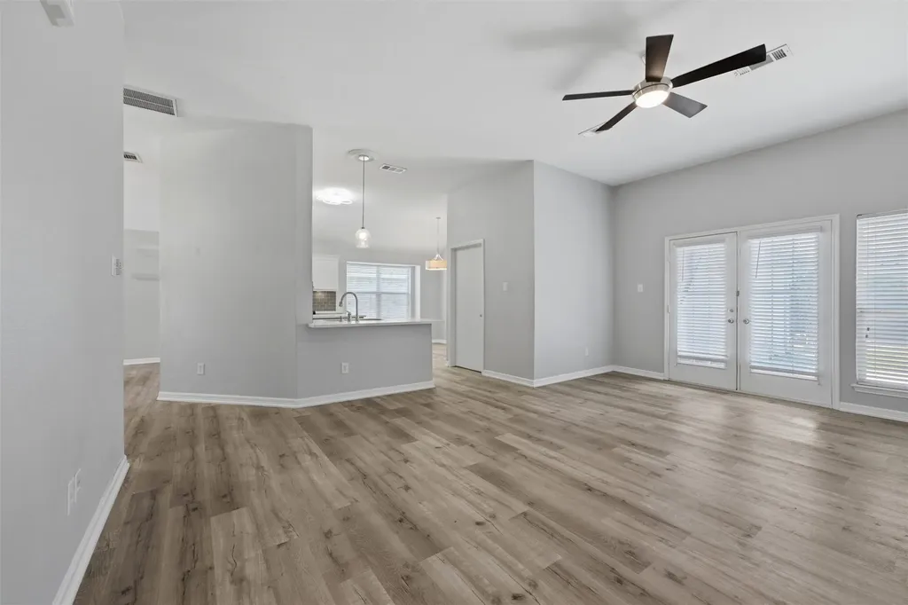 117 Clover Leaf Lane Red Oak TX 75154