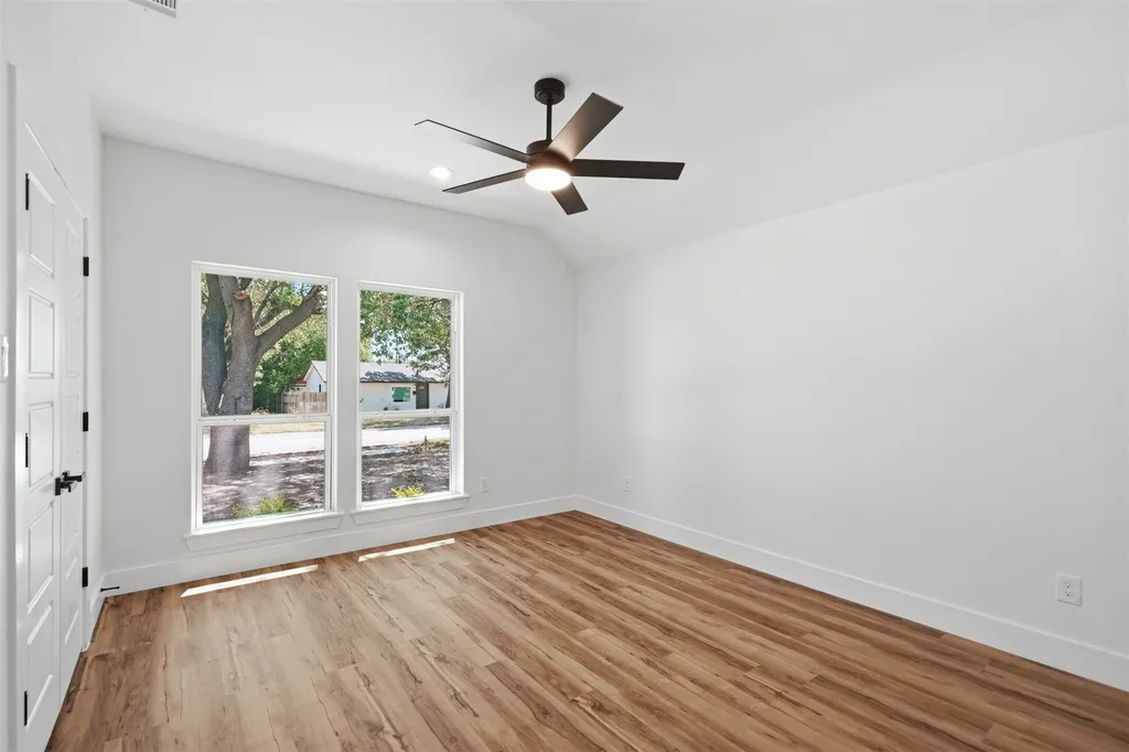 907 Renfro Drive White Settlement TX 76108