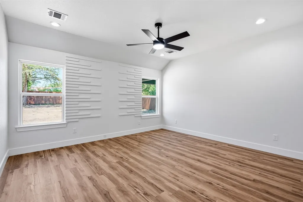 907 Renfro Drive White Settlement TX 76108