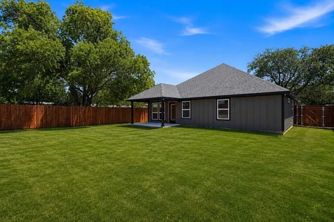 907 Renfro Drive White Settlement TX 76108