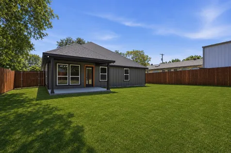 907 Renfro Drive White Settlement TX 76108
