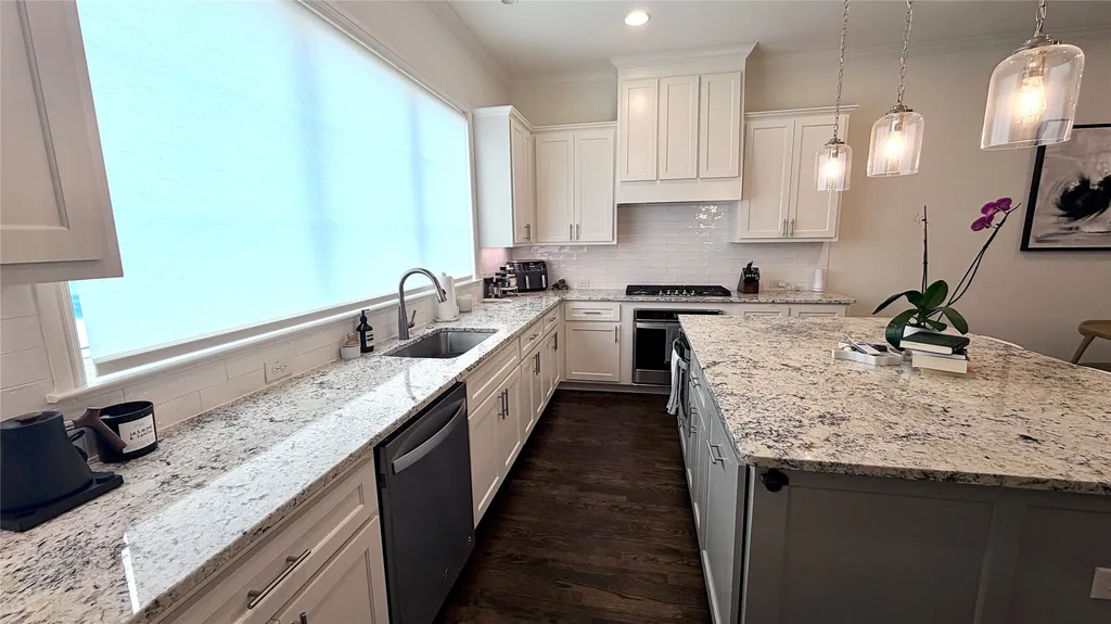 4233 Watercourse Drive Fort Worth TX 76109