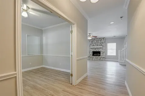 104 W Ash Lane Euless TX 76039
