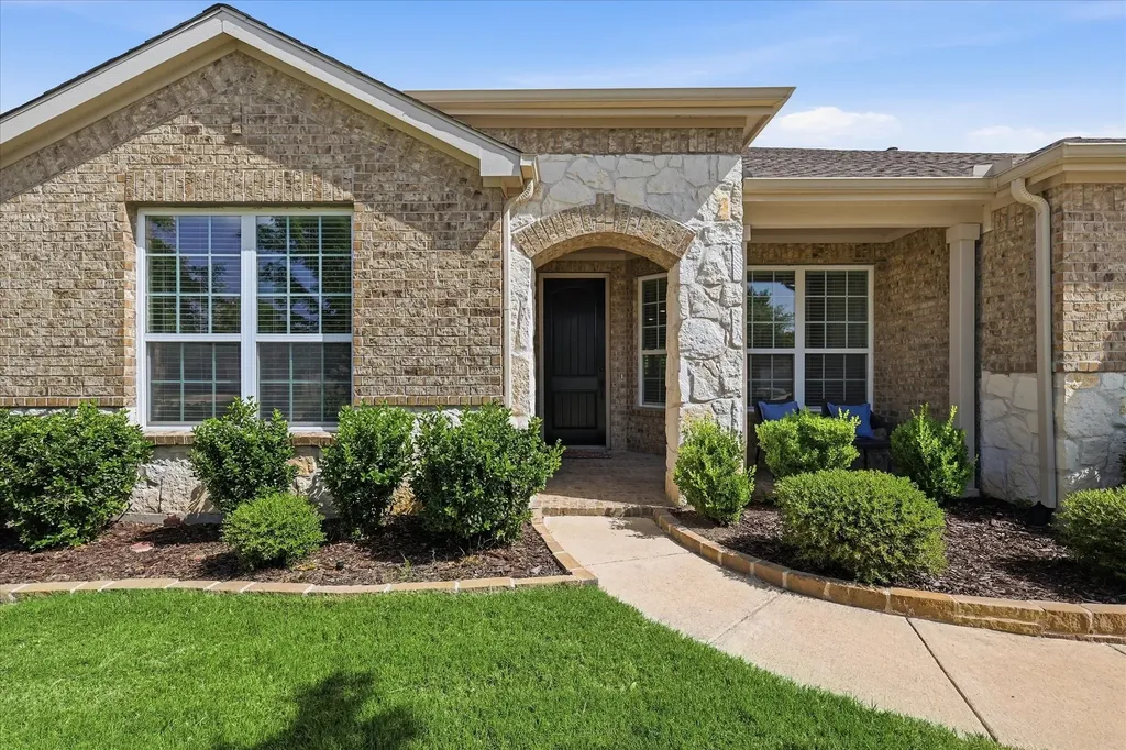 2554 Luna Vista Lane Frisco TX 75036