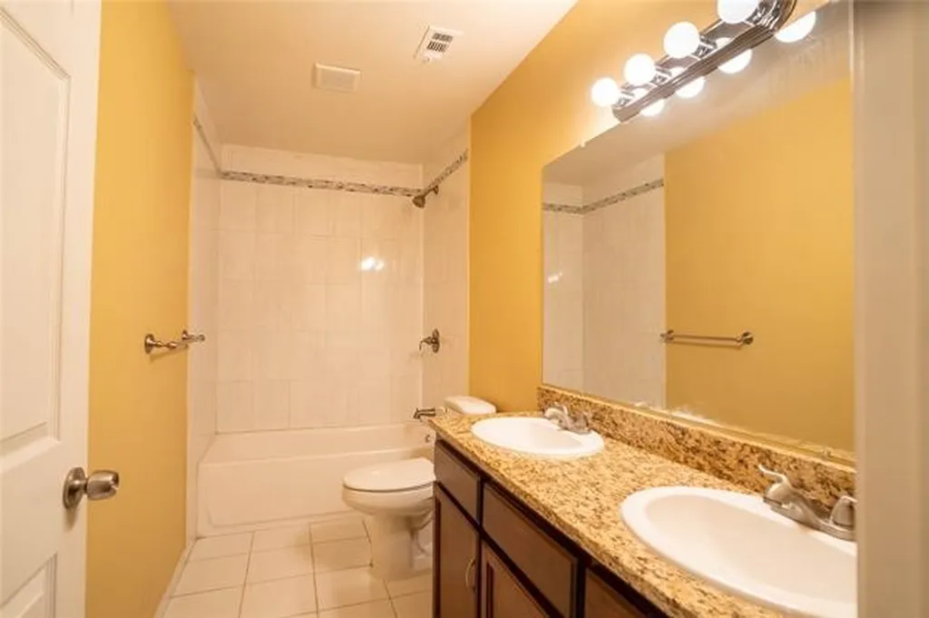 2746 Kingston Street Dallas TX 75211