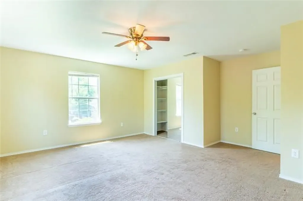 2746 Kingston Street Dallas TX 75211