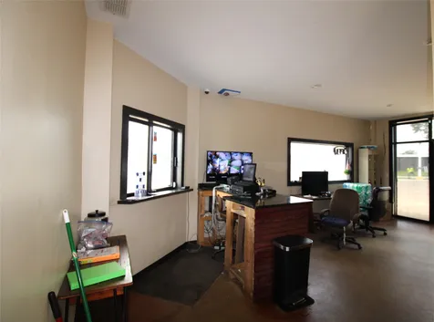 521 W Main Street Chandler TX 75758
