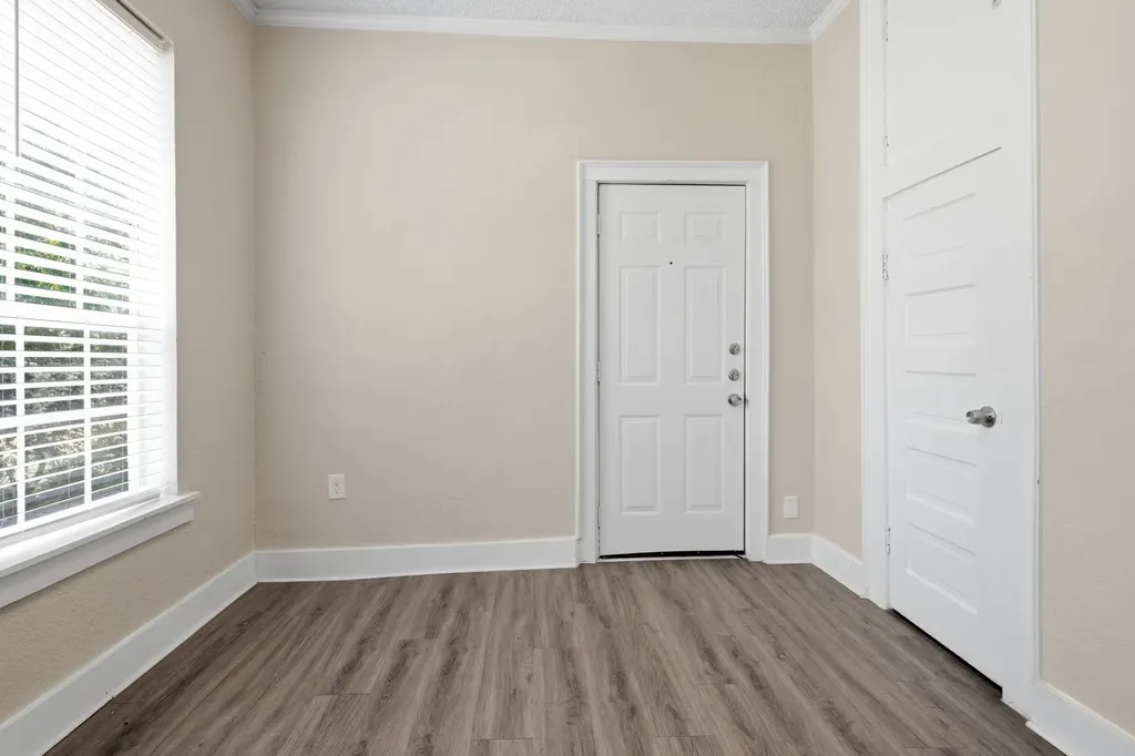 3029 Pueblo Trail Lake Worth TX 76135
