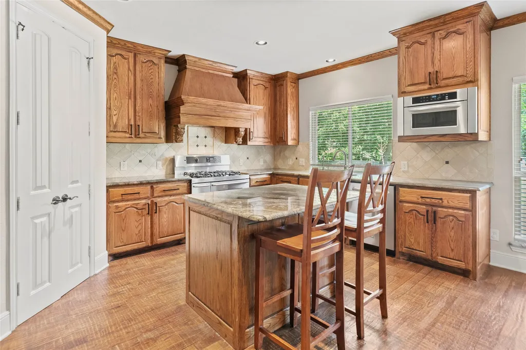 239 County Road 4105 Bonham TX 75418