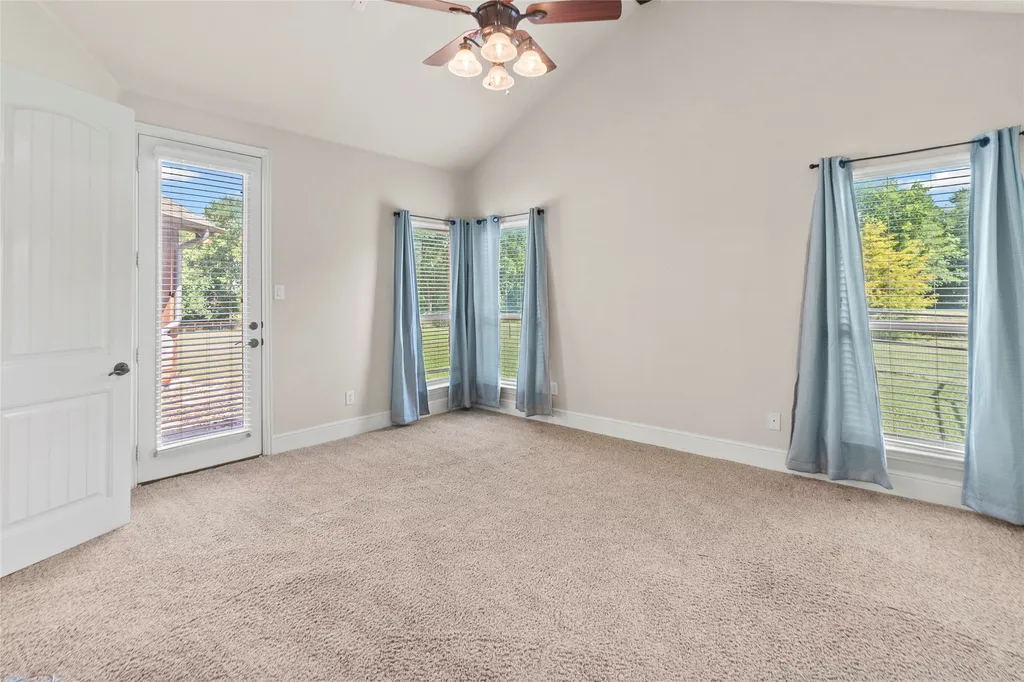 239 County Road 4105 Bonham TX 75418
