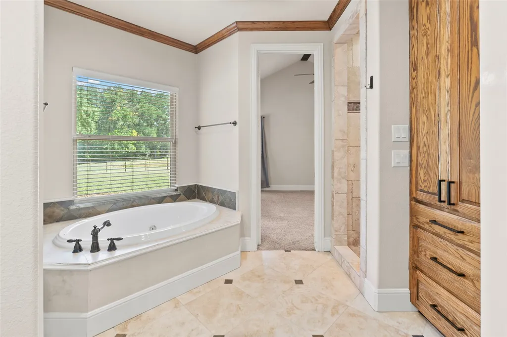239 County Road 4105 Bonham TX 75418