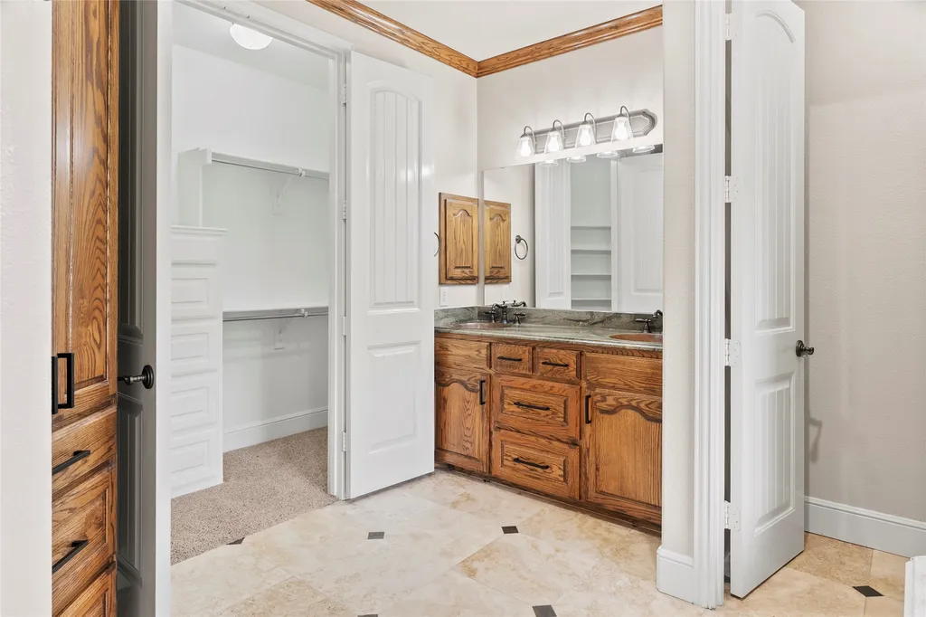 239 County Road 4105 Bonham TX 75418