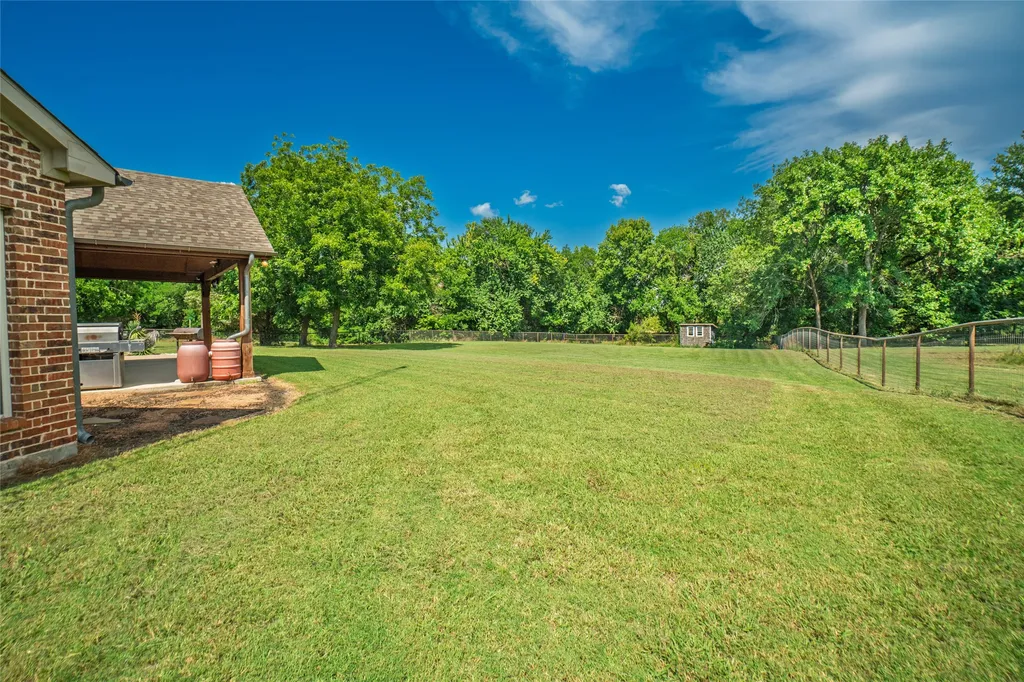 239 County Road 4105 Bonham TX 75418