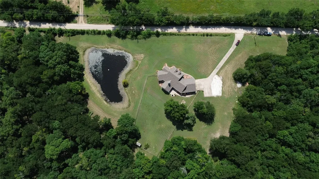 239 County Road 4105 Bonham TX 75418