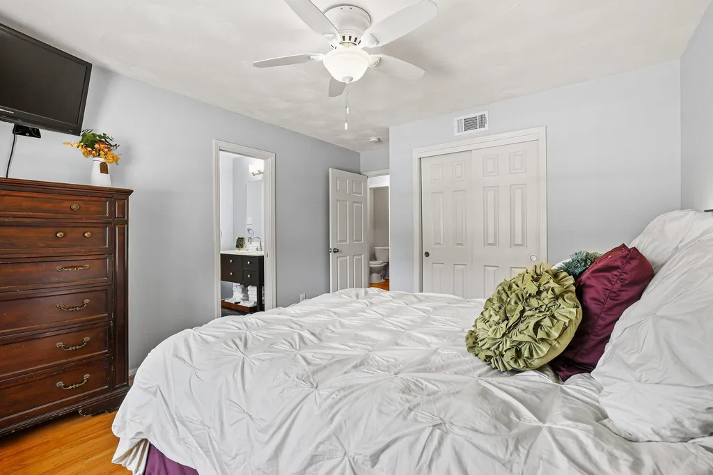 10432 Chesterton Drive Dallas TX 75238