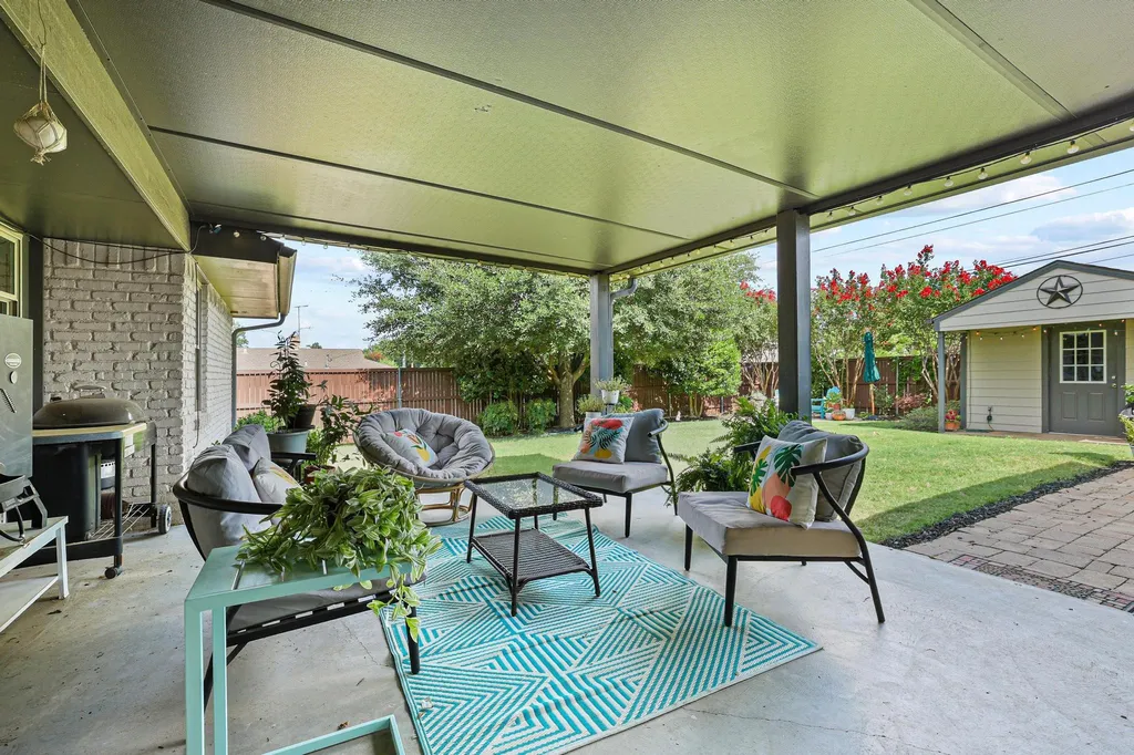 10432 Chesterton Drive Dallas TX 75238