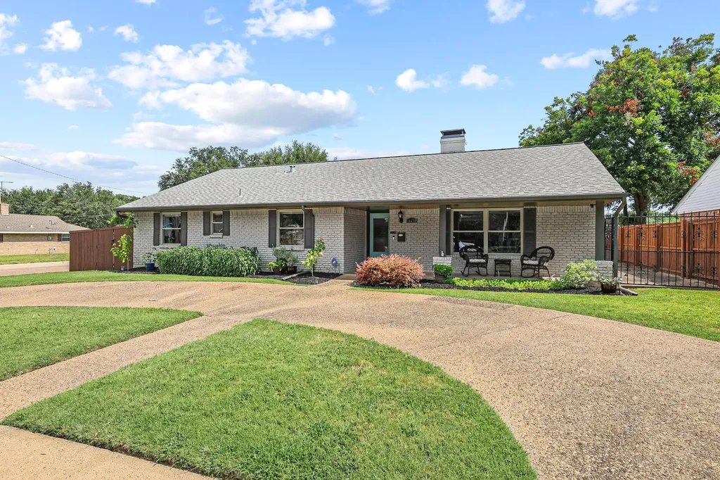 10432 Chesterton Drive Dallas TX 75238