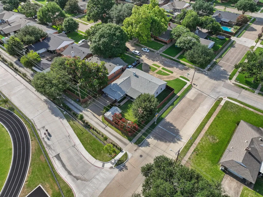 10432 Chesterton Drive Dallas TX 75238