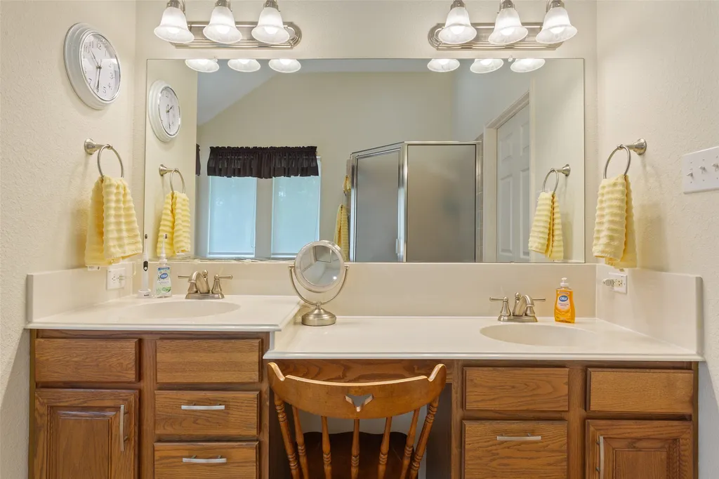 810 Robindale Lane Fairfield TX 75840