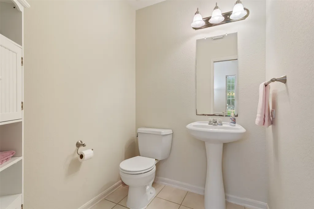 810 Robindale Lane Fairfield TX 75840