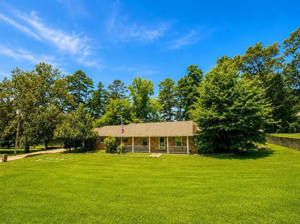 316 County Road 2750 Hughes Springs TX 75656
