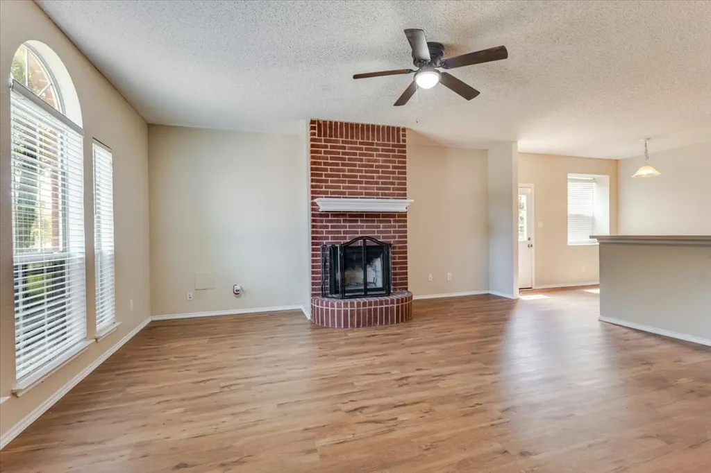 406 Redbud Lane Tolar TX 76476