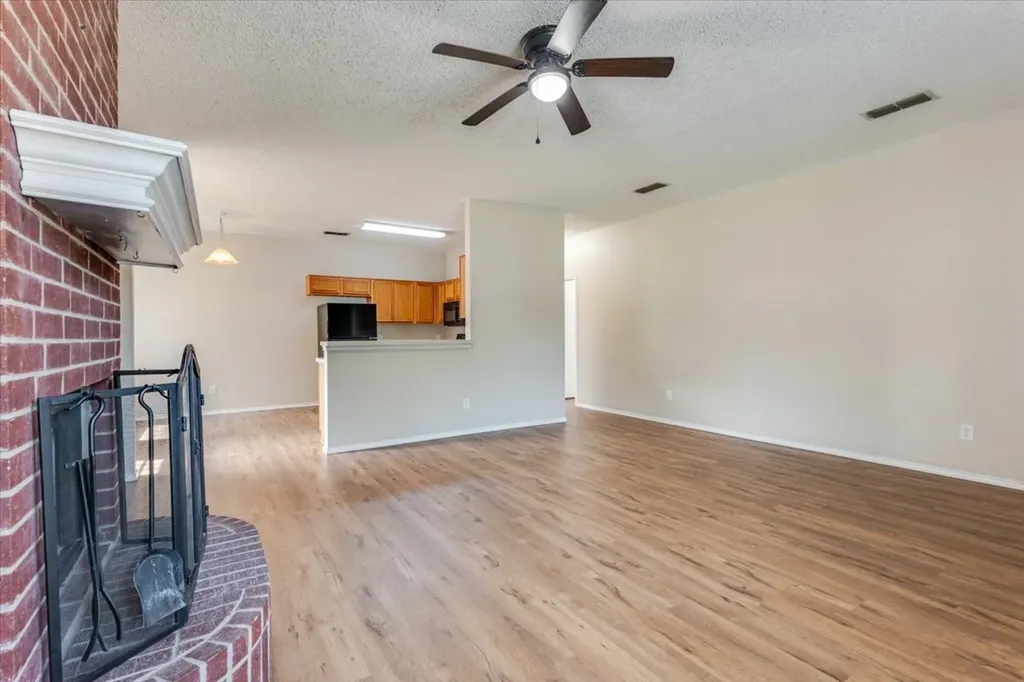 406 Redbud Lane Tolar TX 76476