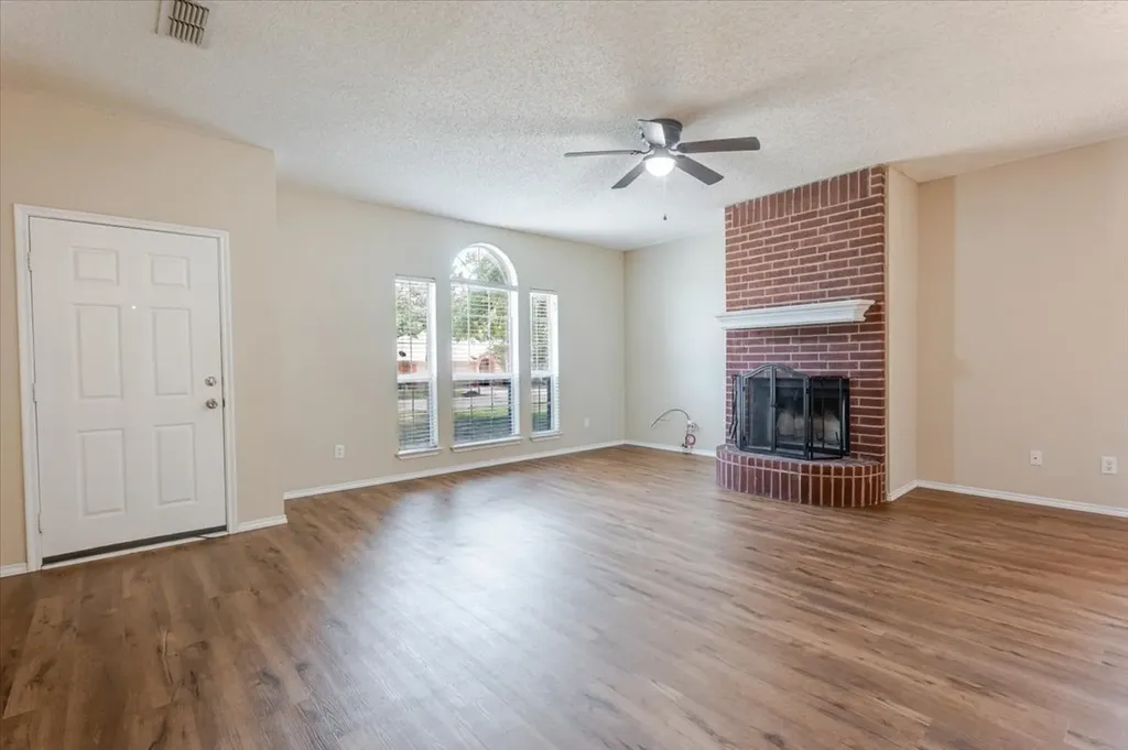 406 Redbud Lane Tolar TX 76476