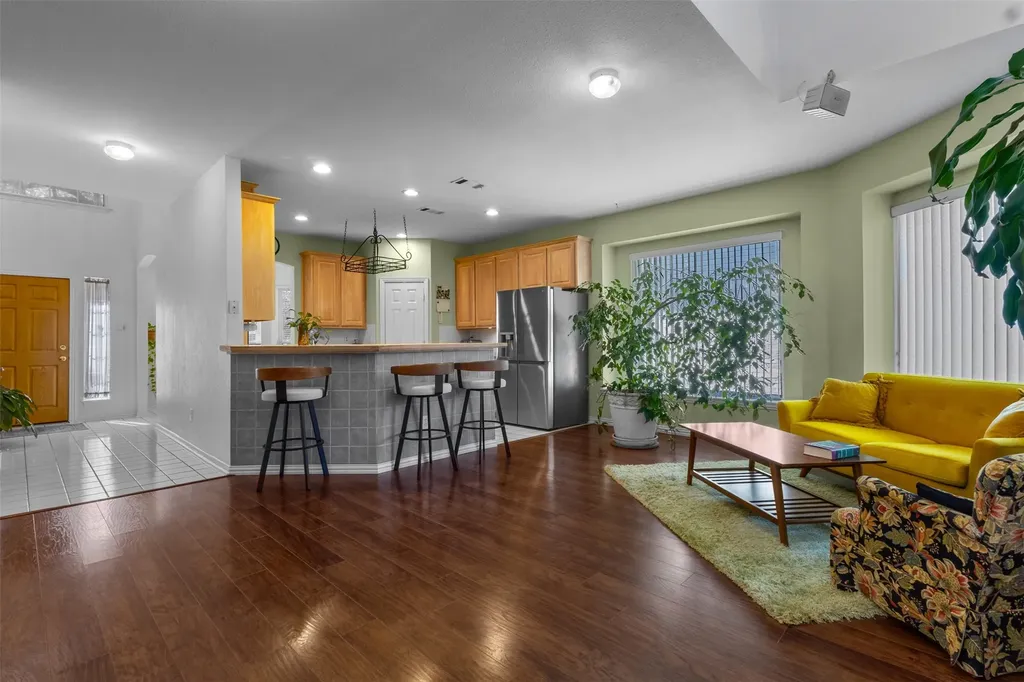 332 Kahala Drive Dallas TX 75218