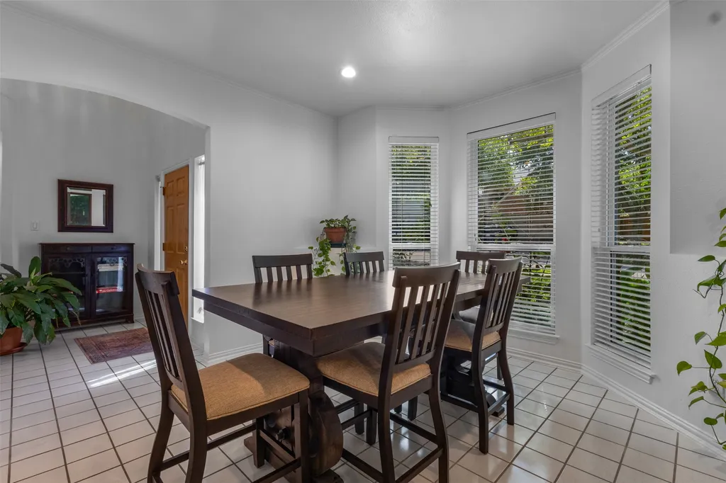332 Kahala Drive Dallas TX 75218