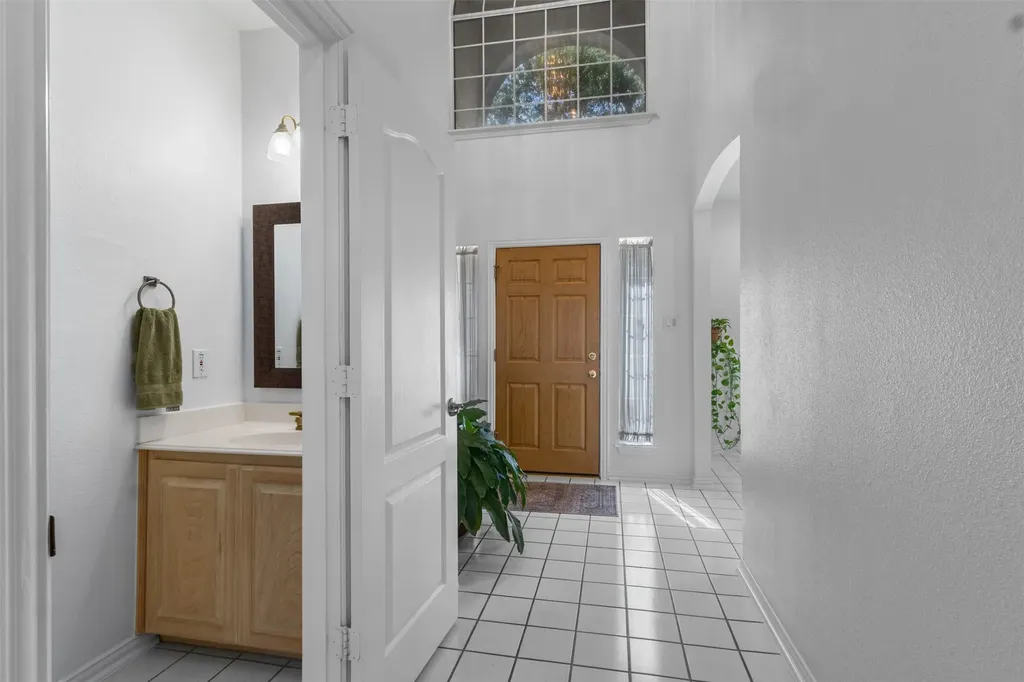 332 Kahala Drive Dallas TX 75218