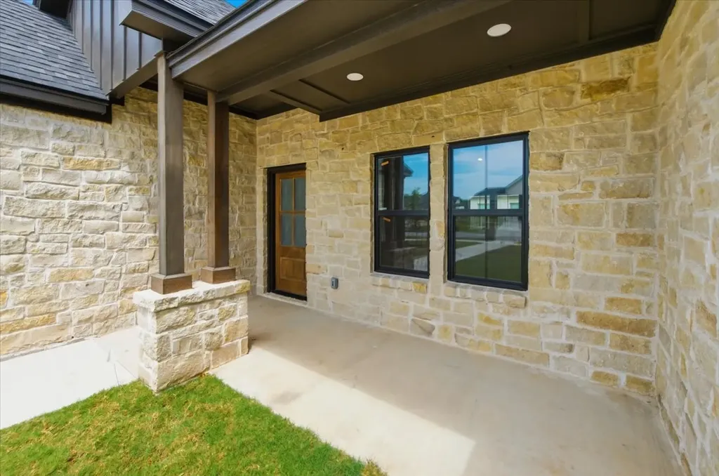 13015 Rainier Drive Woodway TX 76712